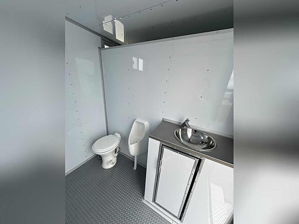 4 Stall Restroom Trailer - Regular Design